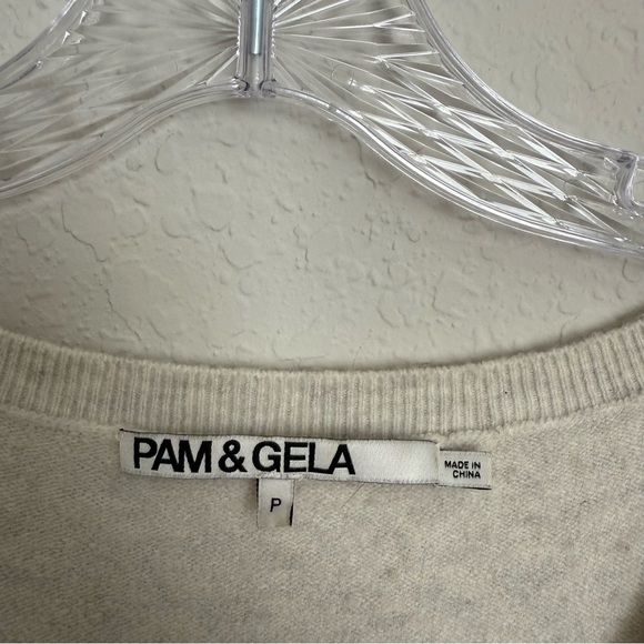 Pam & Gela Grey Red Star Print Sweater Size S Asymmetrical Wool Alpaca Blend - Picture 7 of 9